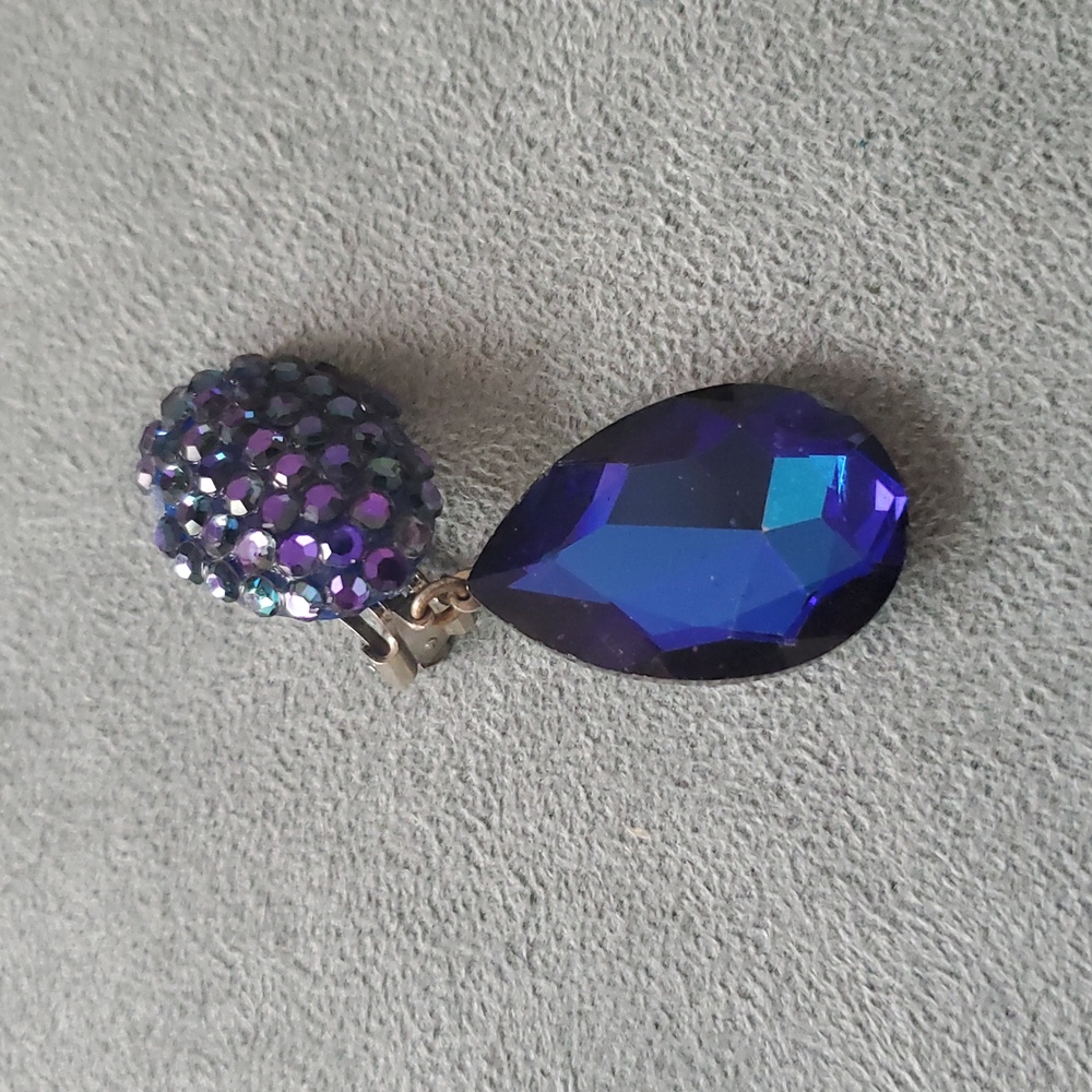 Colorful Vintage Earring Collection - Picture 8 of 12
